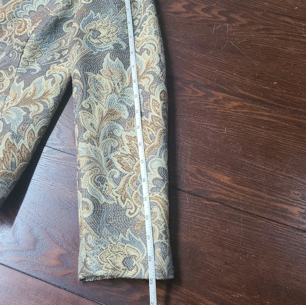 Focus 2000 Button Down - Picture 4 of 14